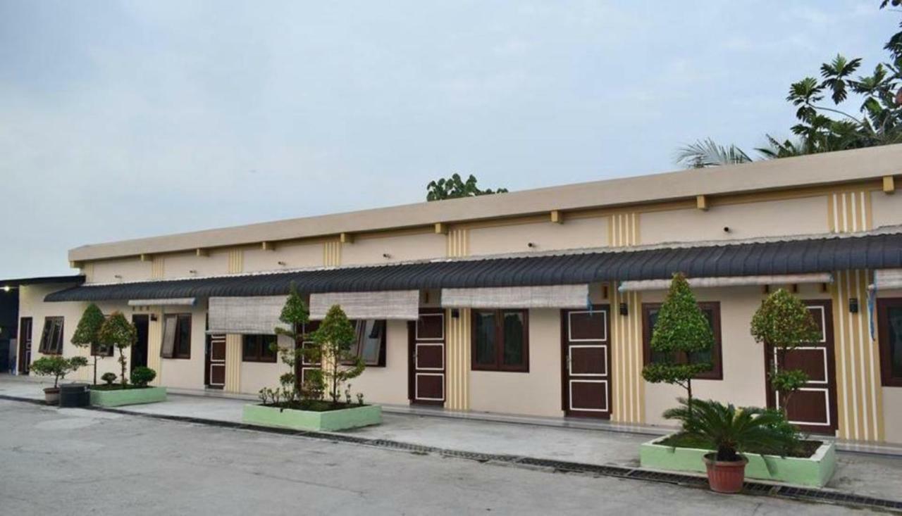 Hotel Grand Family Sungairampah Ngoại thất bức ảnh