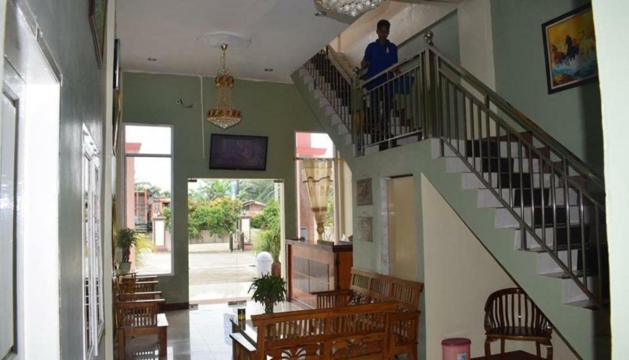 Hotel Grand Family Sungairampah Ngoại thất bức ảnh